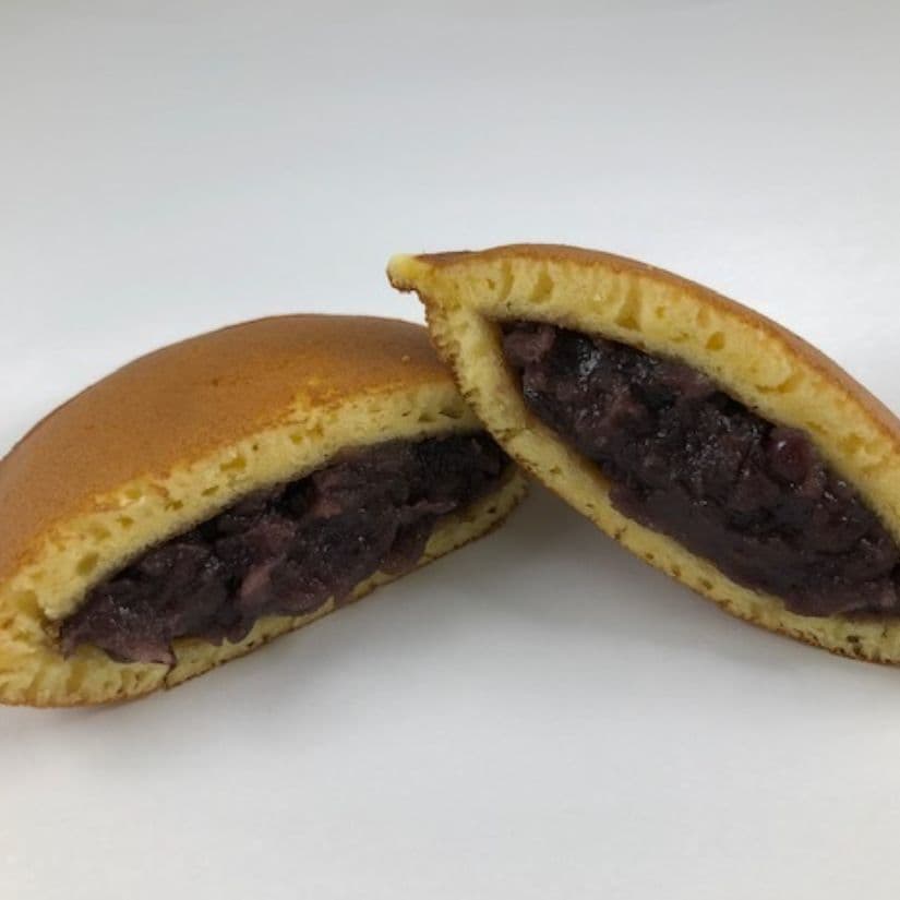 Dorayaki with red bean paste